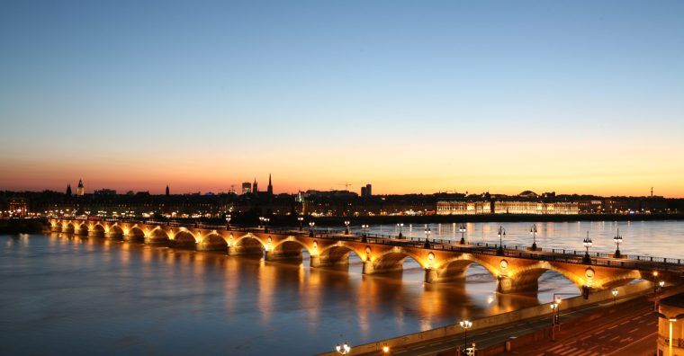 Illustration de l'article Bordeaux : le bicentenaire du pont de pierre