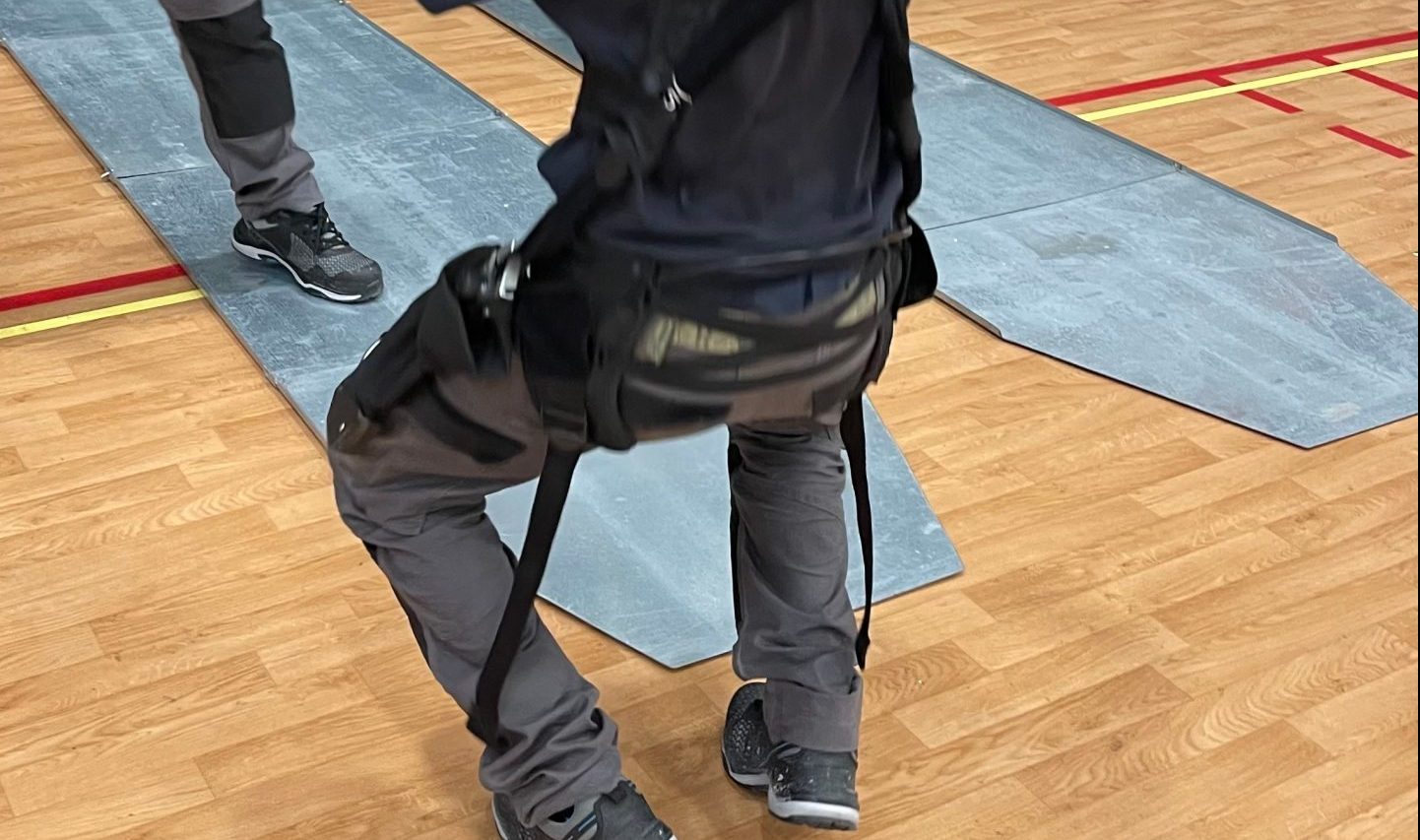 Pessac : La Ville teste le « Wave », un exosquelette anti-pénibilité ...