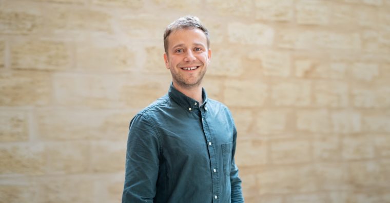 Gabriel Laroche, Little Worker