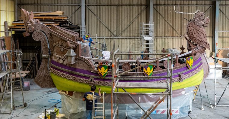 Illustration de l'article Les girondins Couach et Dronisos derrière le nouveau Disneyland Paris