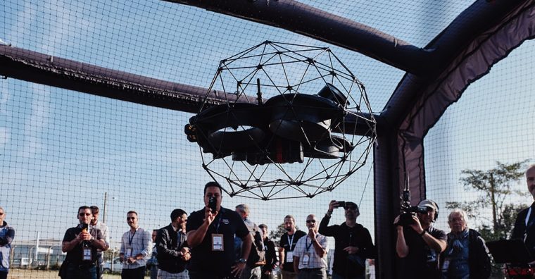 Illustration de l'article Bordeaux : l’UAV Show confirme la bascule du drone vers la défense